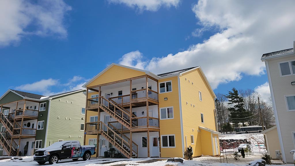 Hibou-apartment-2-lr